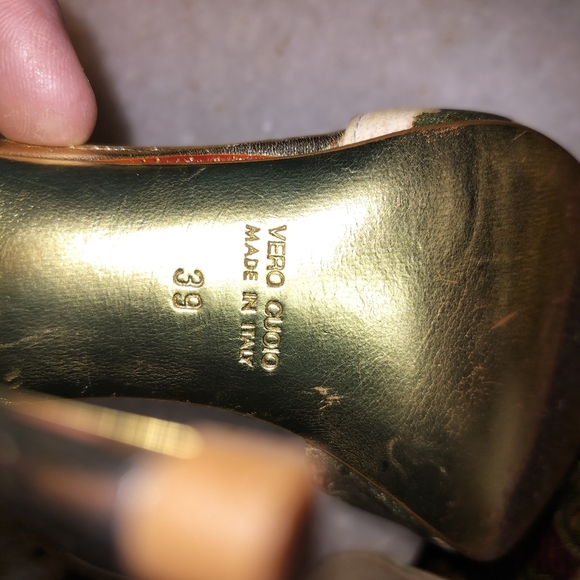 Vero Cuoio Leopard and Olive Heels - Picture 3 of 9